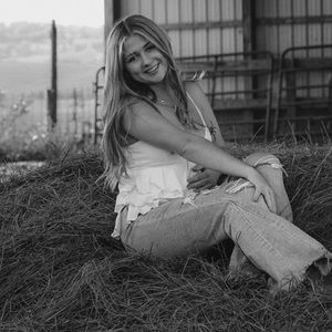 Meet your Posher, Destine